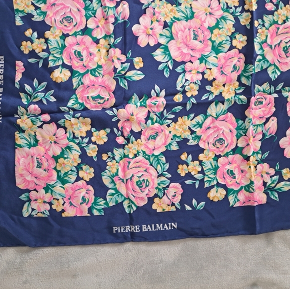 Vintage Pierre Balmain Handkerchief Neckerchief Bandana Floral Square 34"X33" - Picture 7 of 12
